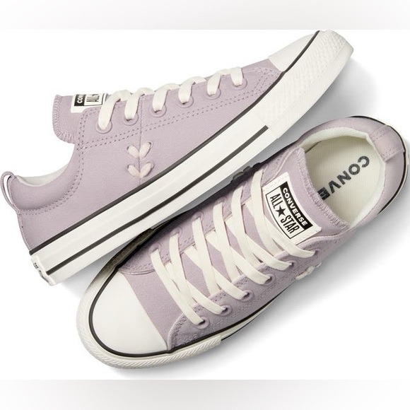 Converse Shoes - Madison Oxford Sneaker (Women)
Converse